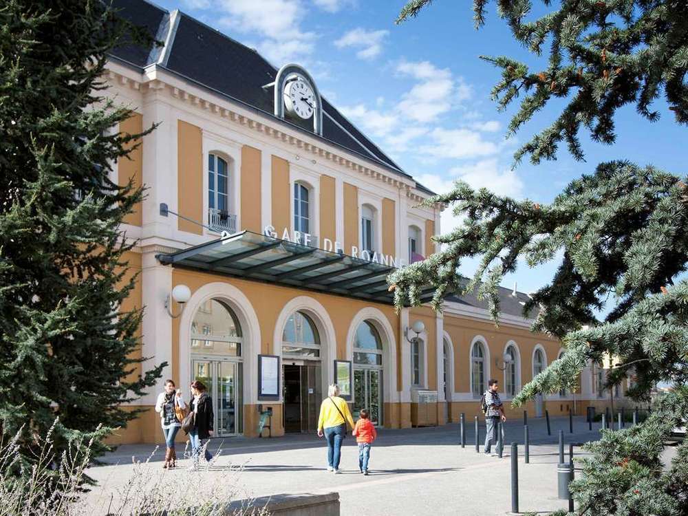 Ibis Styles Roanne Centre Gare Hotel Exterior foto